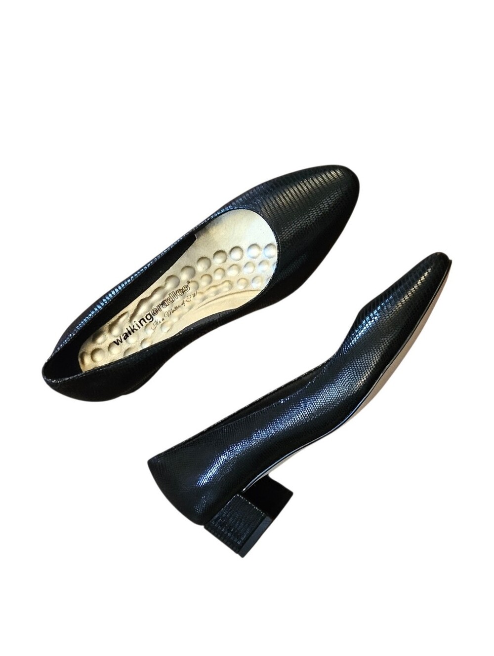 NWB Walking Cradles Heidi Women Dress Pump In Black Leather Size 6